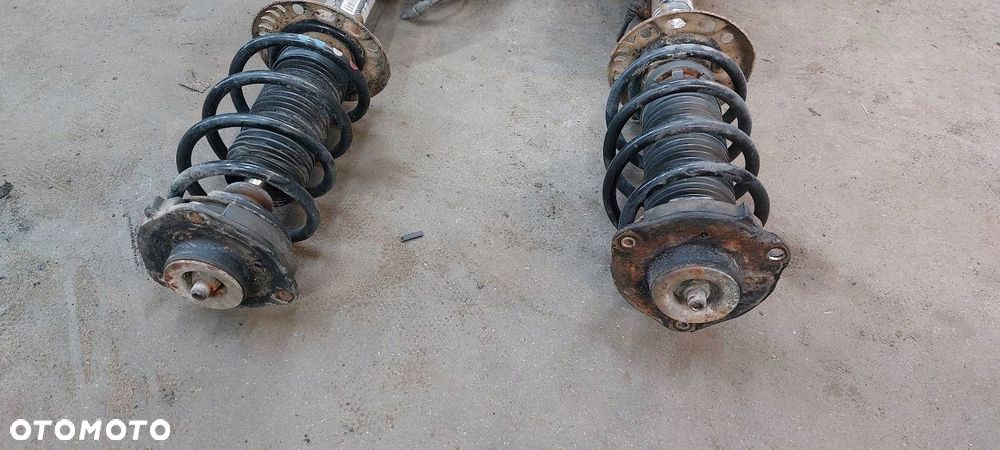 AMORTYZATOR SPRĘŻYNA ZWROTNICA LEWY PRZÓD + PRAWY PRZÓD altea 1.6 8v - 2