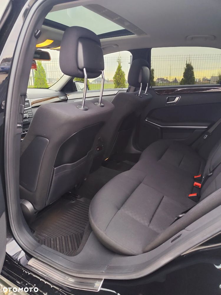 Mercedes-Benz Klasa E - 19