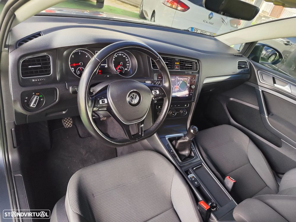 VW Golf Variant 1.6 TDi Confortline - 22