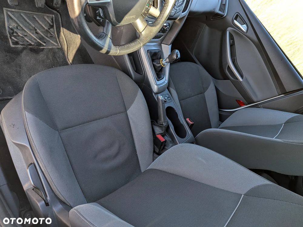 Ford Focus - 10