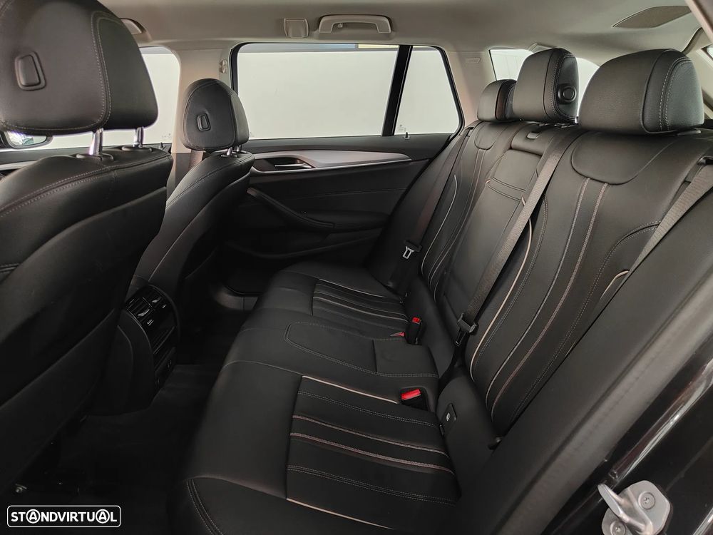 BMW 530 e iPerformance Line Luxury - 38