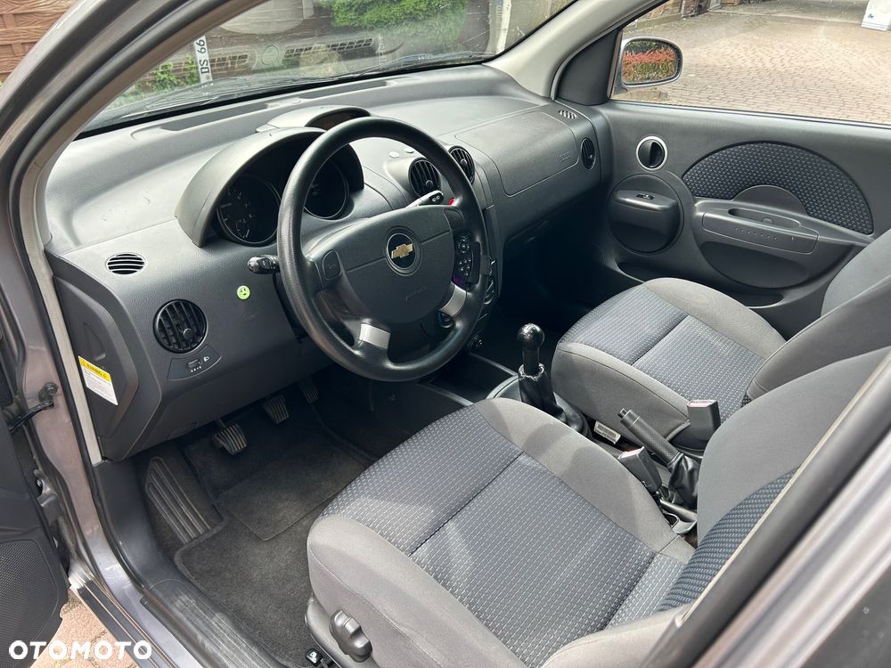 Chevrolet Kalos - 18