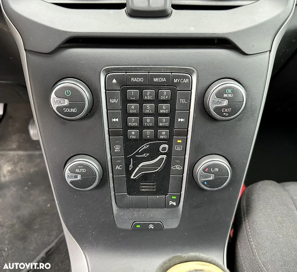 Volvo V40 - 14