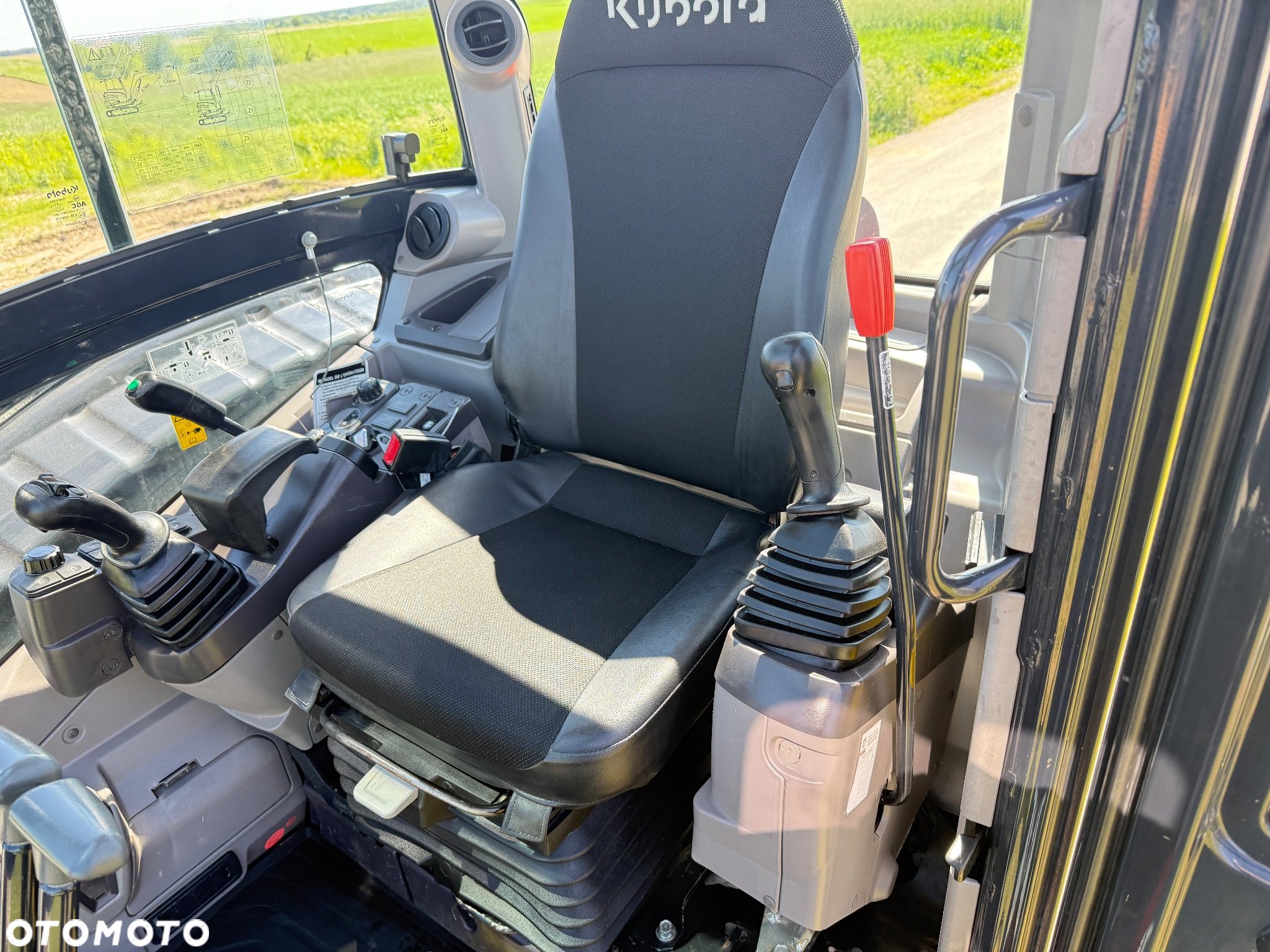 Kubota U56-5 - 16