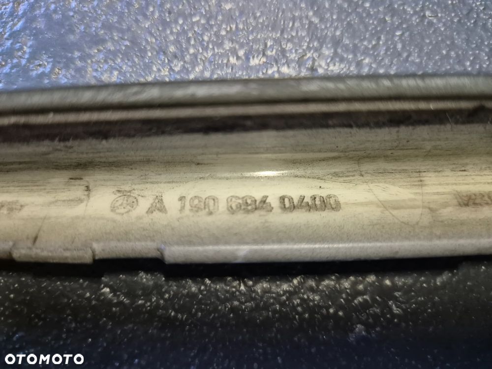 LISTWA OSŁONA PROGU PRAWA CZĘŚĆ PRZEDNIA MERCEDES GT R C190 A1906940400 - 7