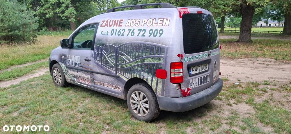 Volkswagen Caddy Trendline DSG - 12