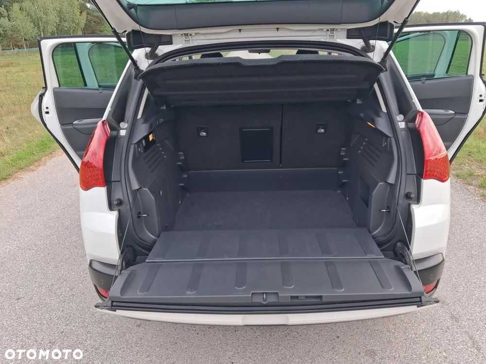 Peugeot 3008 1.6 Premium - 30