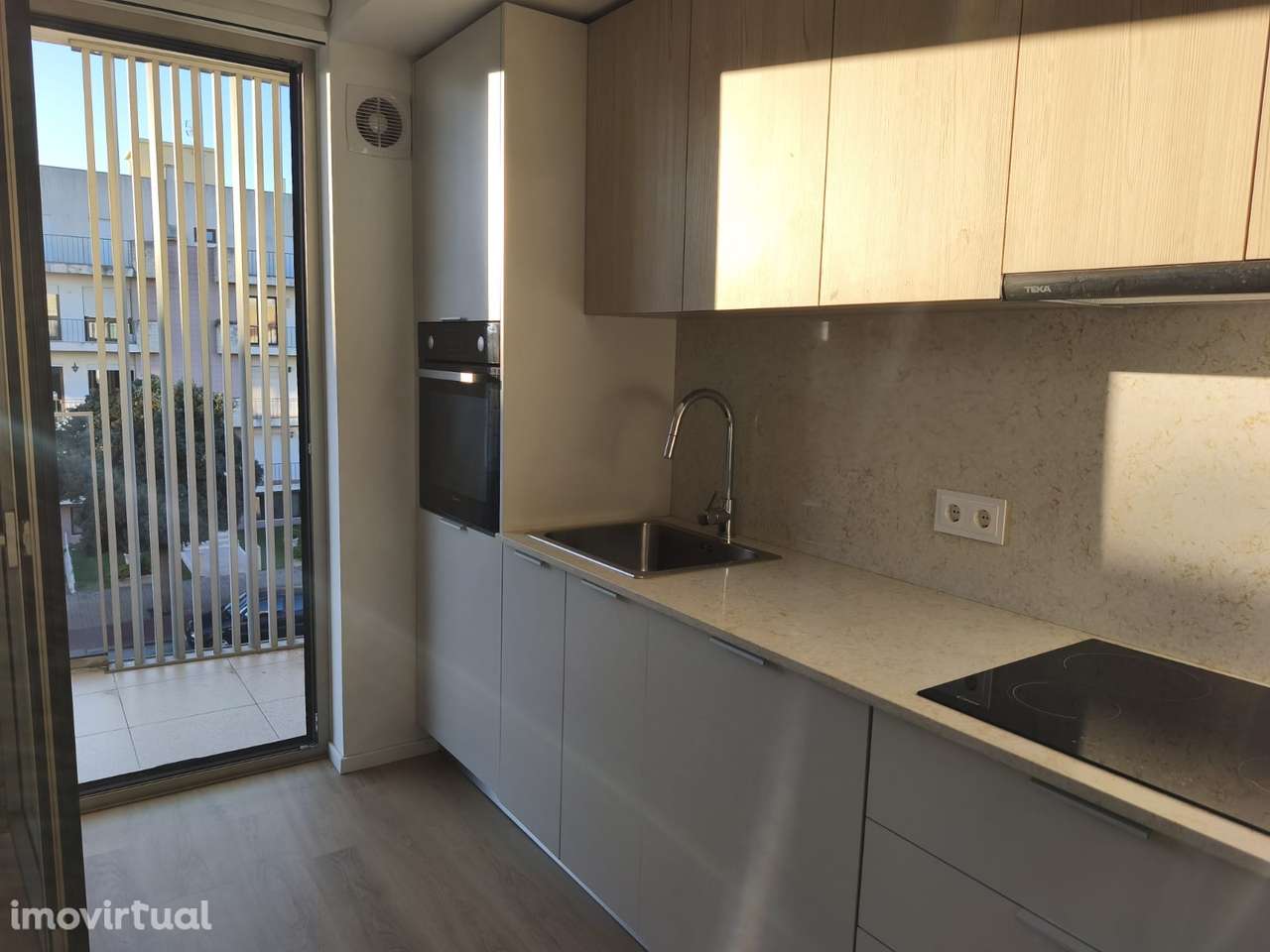 Apartamento T2 novo - Praia da Barra. - Grande imagem: 3/25