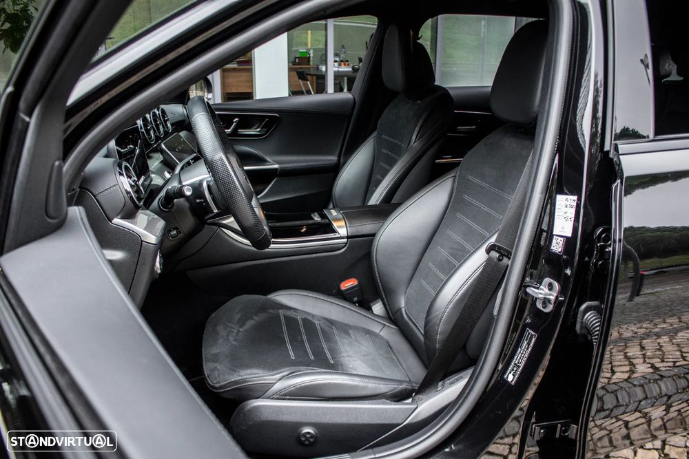 Mercedes-Benz C 300 e AMG Line - 28