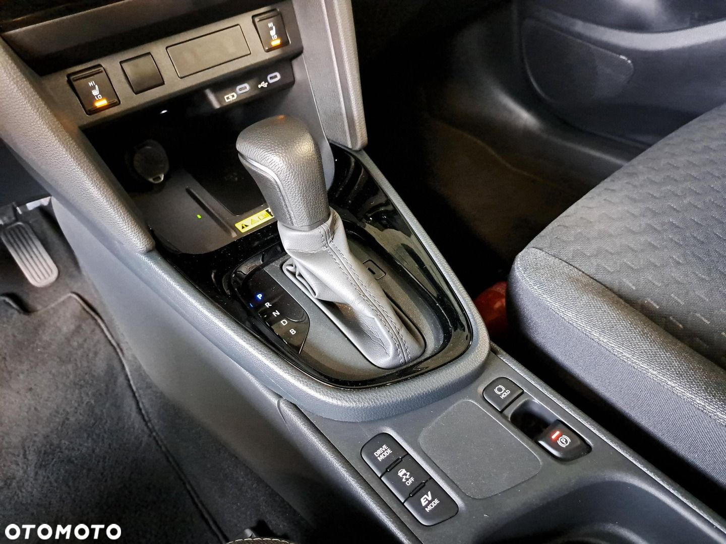 Toyota Yaris Cross Hybrid 1.5 Style - 27