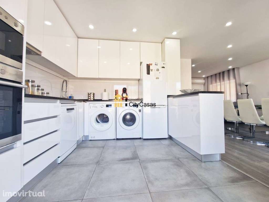 Moradia T3 + Casa T1 Renovadas | Lavra - Grande imagem: 3/34