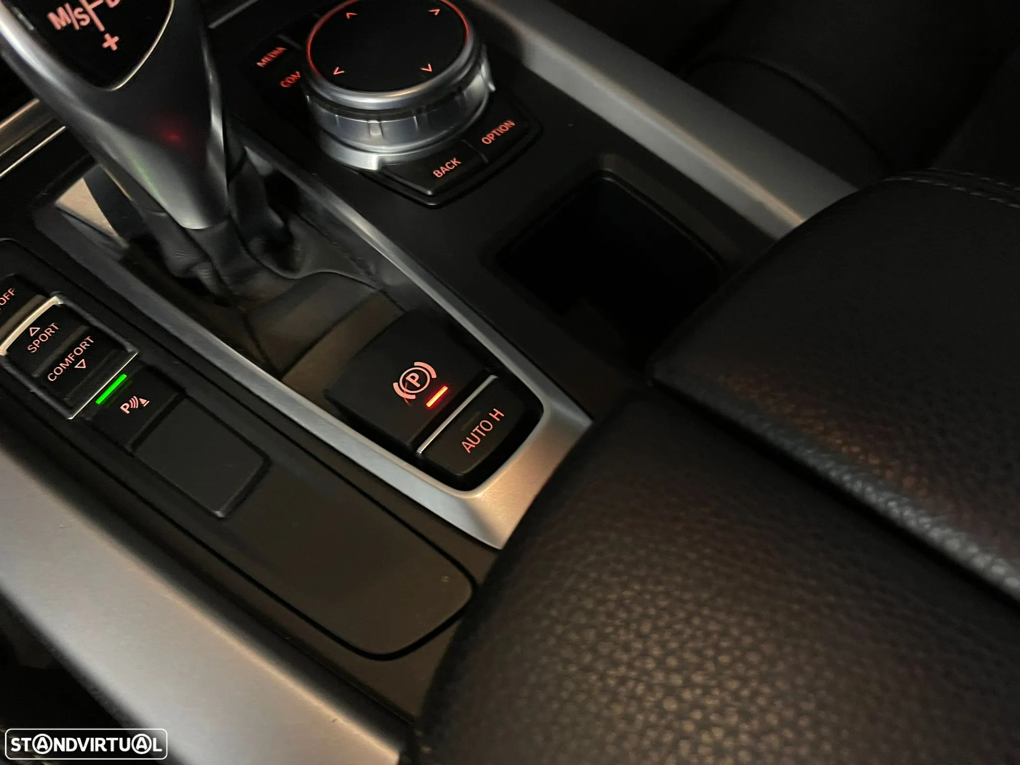 BMW X5 25 d sDrive Comfort 7L - 39