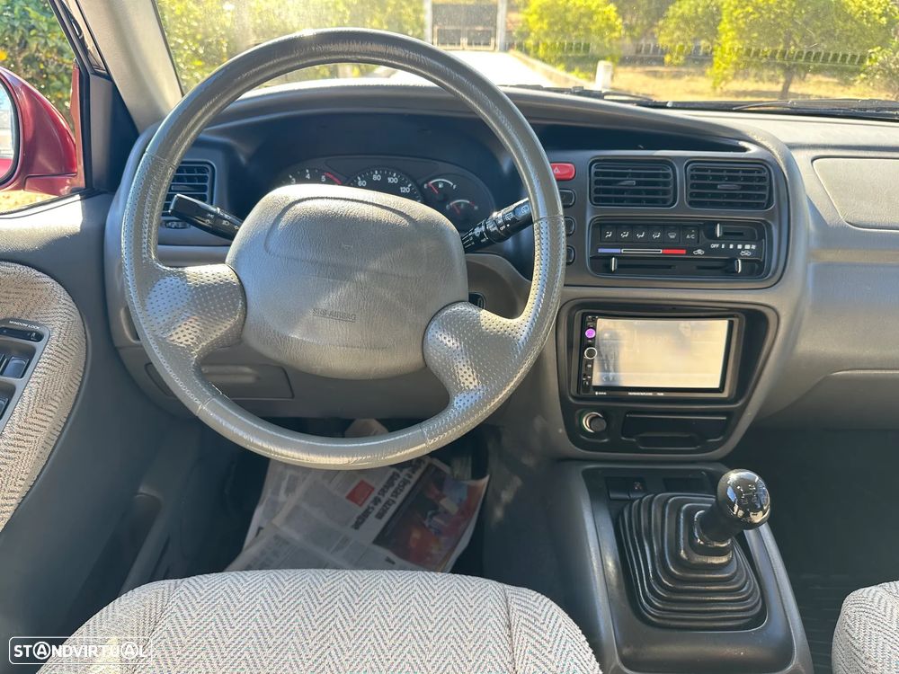 Suzuki Grand Vitara Metal Top 2.0 TDi - 17