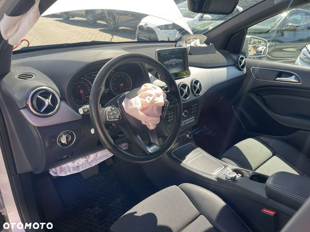 Mercedes-Benz Klasa B 200 7G-DCT Edition - 8