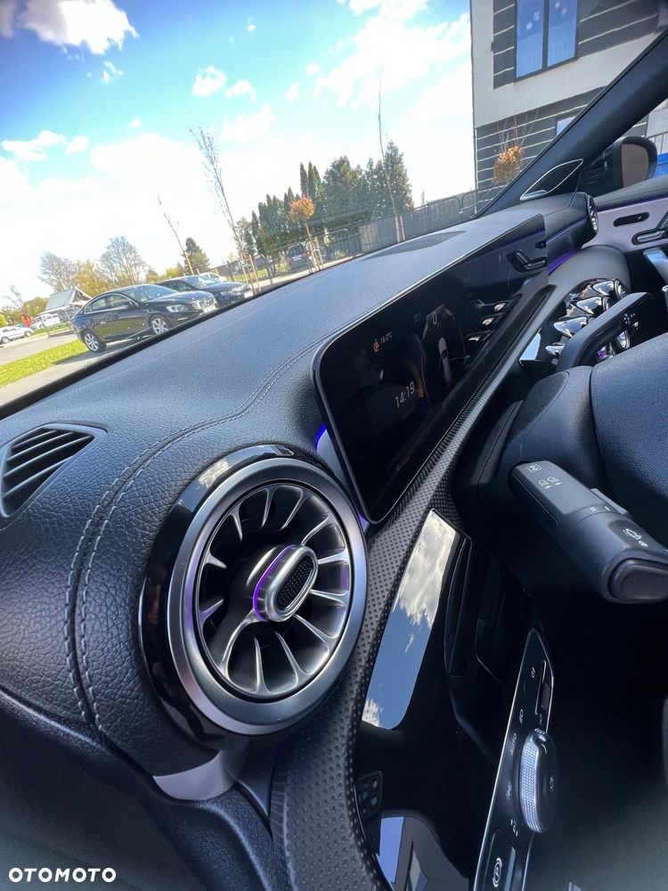 Mercedes-Benz CLA AMG 35 4-Matic 7G-DCT - 28