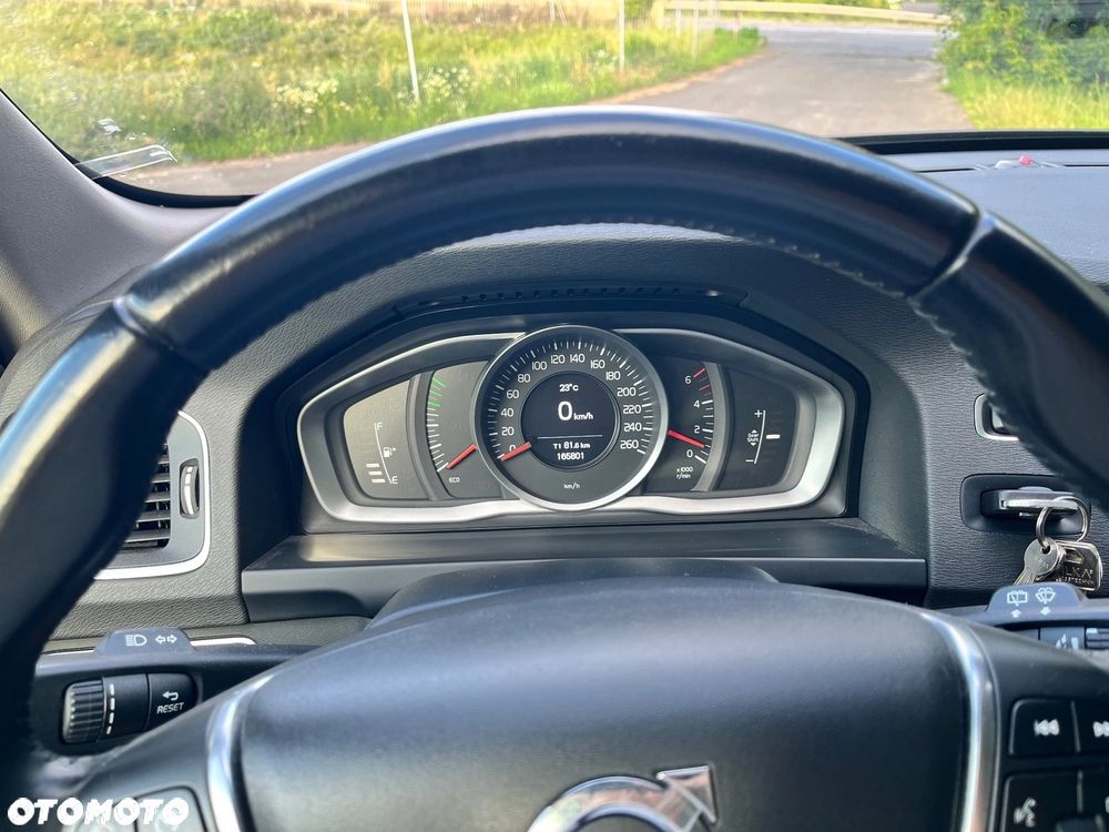 Volvo V60 D3 Momentum - 22