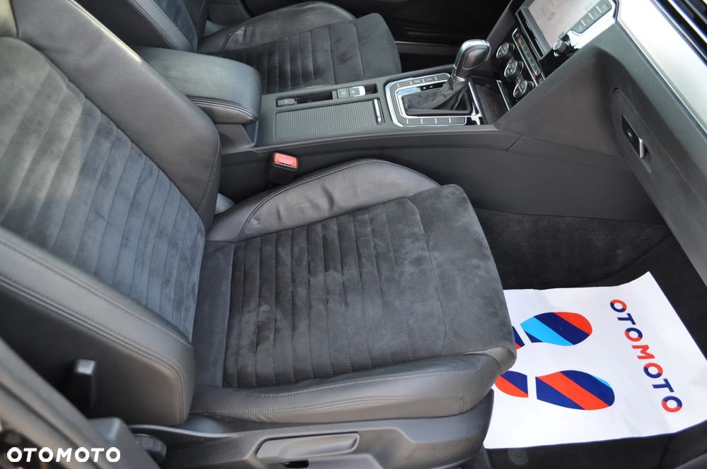 Volkswagen Passat 1.8 TSI (BlueMotion Technology) DSG Highline - 28