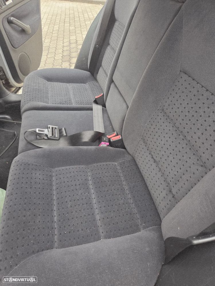 VW Golf 1.4i Confortline - 18