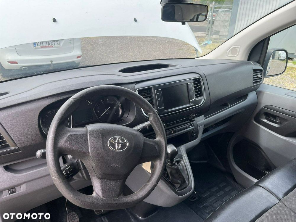 Toyota ProAce - 13