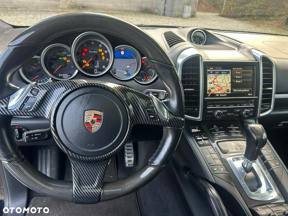 Porsche Cayenne - 19