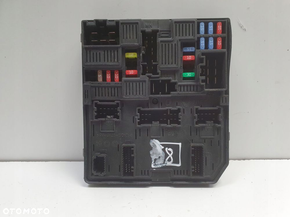 Nissan Qashqai II J10 MODUŁ BSI Sterownik skrzynka bezpieczników 284B74BA0A - 1