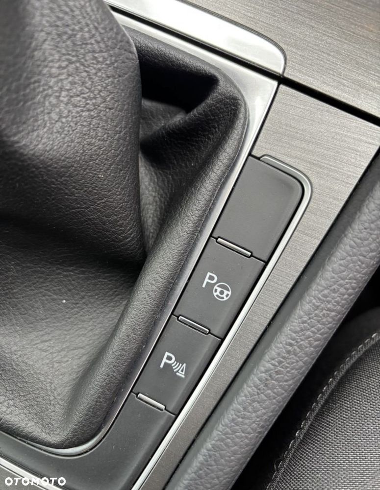 Volkswagen Golf 1.4 TSI BlueMotion Technology Comfortline - 15