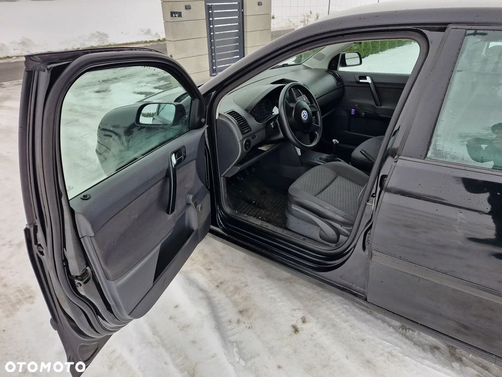 Volkswagen Polo - 2