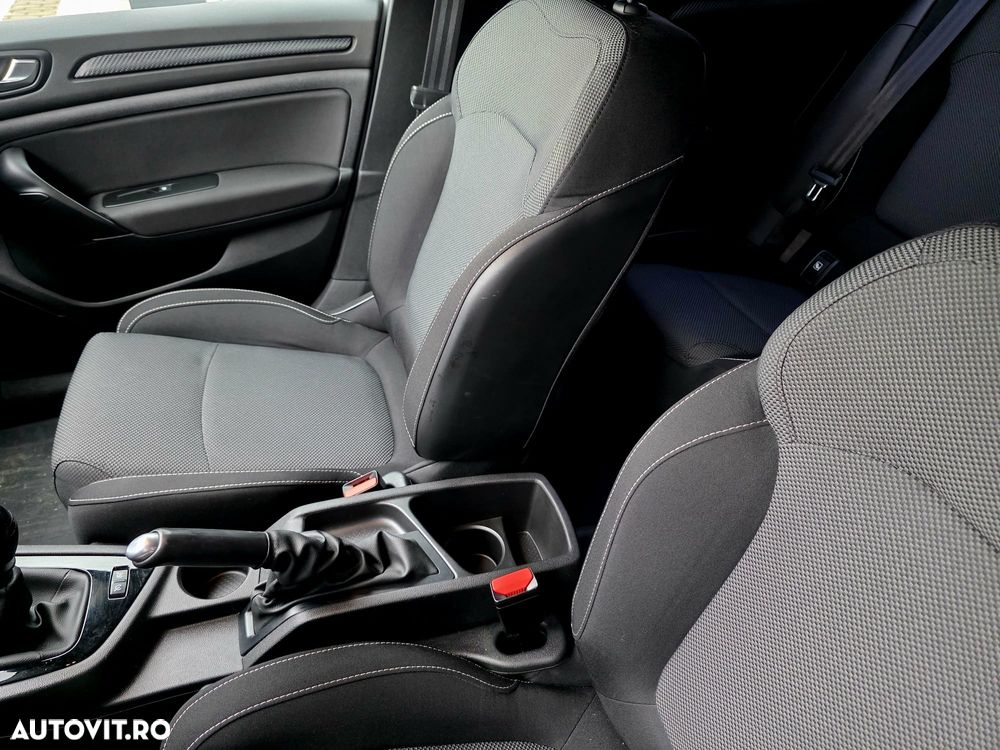 Renault Megane TCe Life - 6