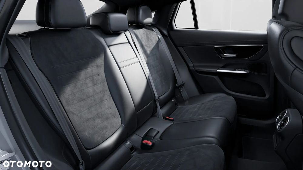 Mercedes-Benz GLC 300 mHEV 4-Matic AMG Line - 13