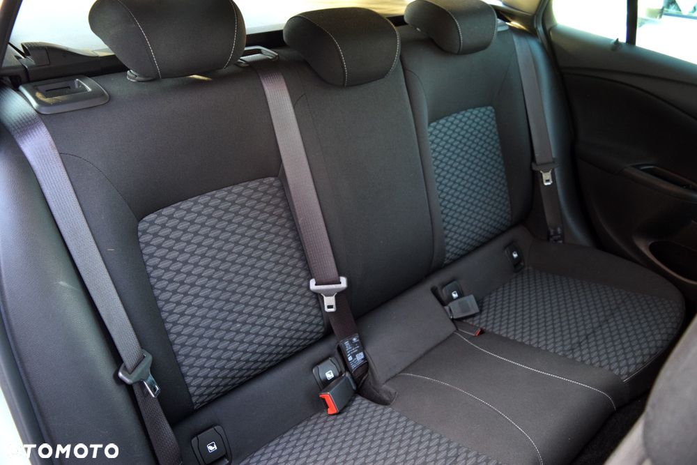 Opel Astra 1.2 T Elegance S&S - 20