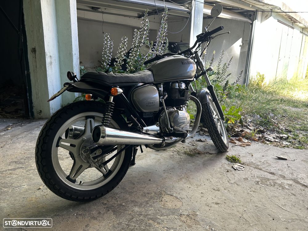 Honda CB 400T Cafe Racer - 16