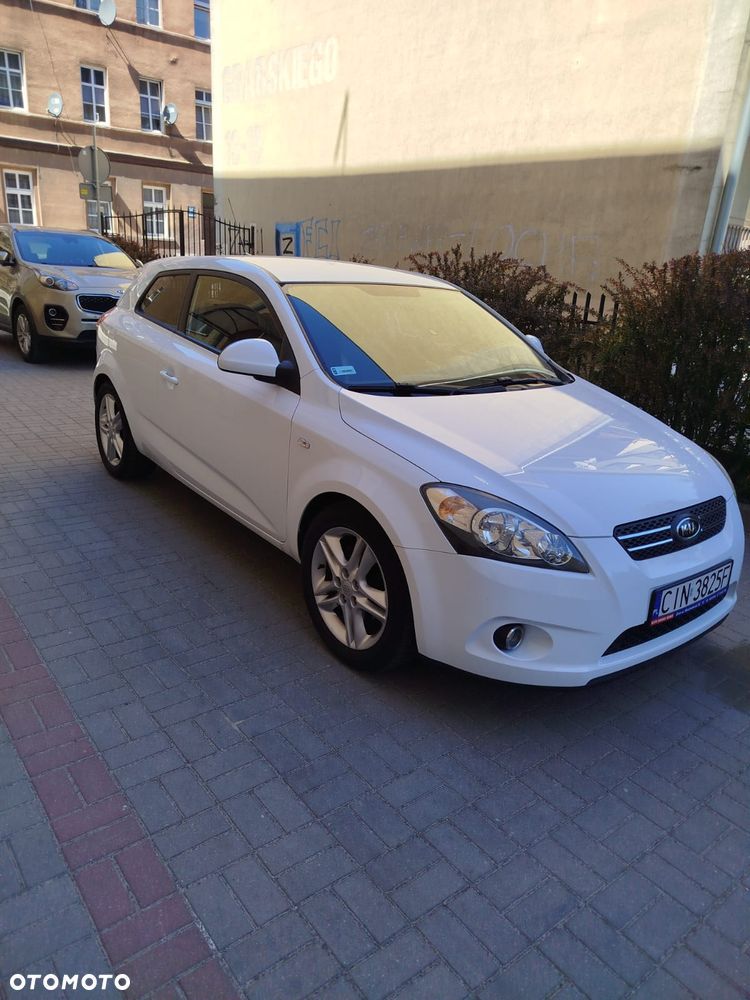 Kia Ceed 1.6 CVVT EX - 1