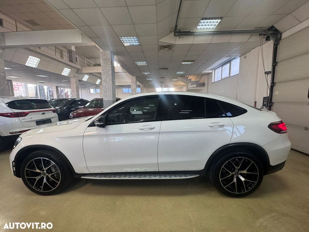 Mercedes-Benz GLC Coupe 300 de 4Matic 9G-TRONIC AMG Line - 12