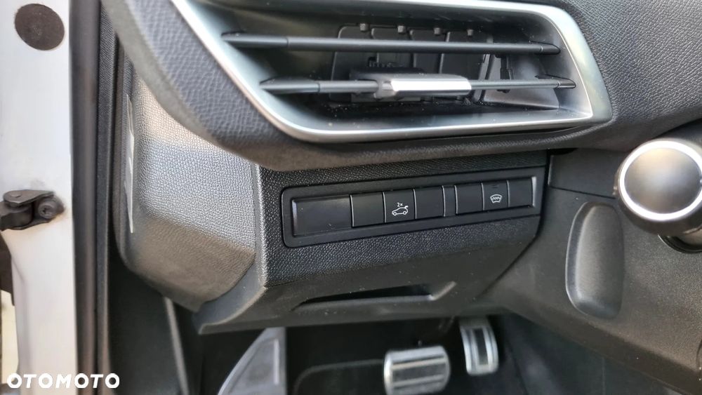 Peugeot 3008 2.0 BlueHDi GT S&S EAT6 - 20
