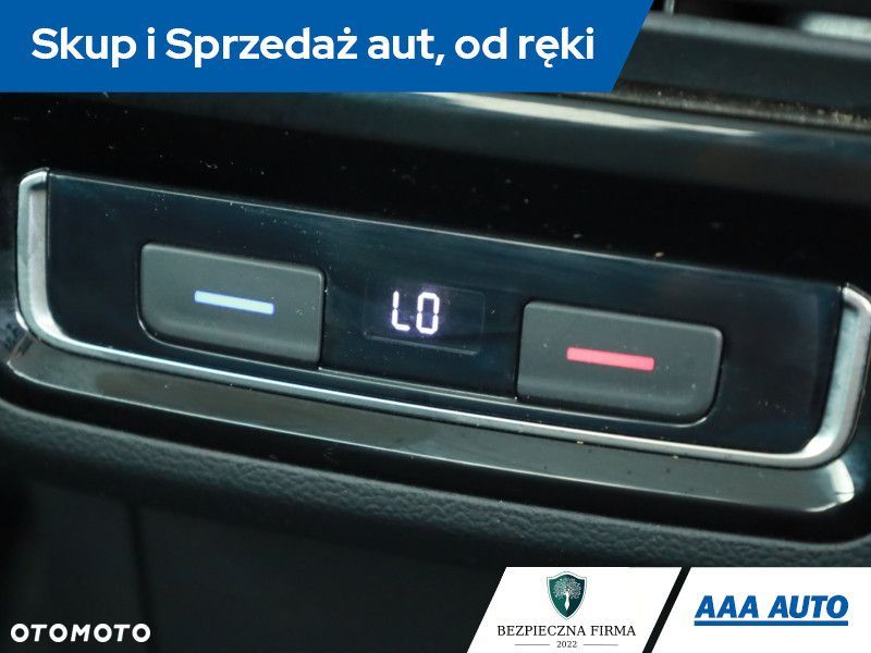 Volkswagen Passat - 15