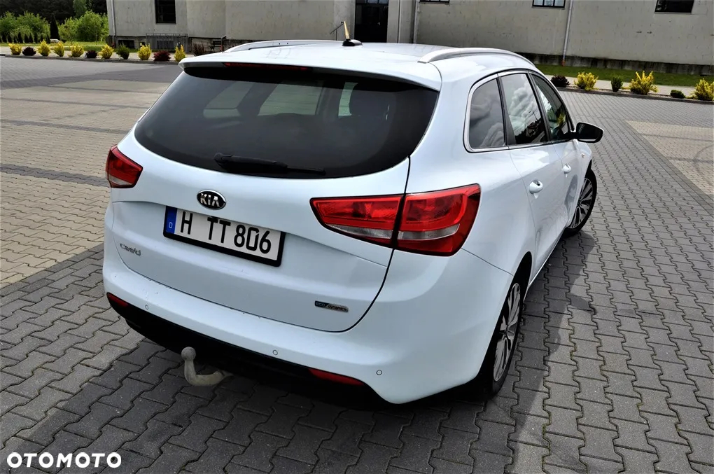 Kia Ceed 1.6 CRDi SCR L Business Line - 13