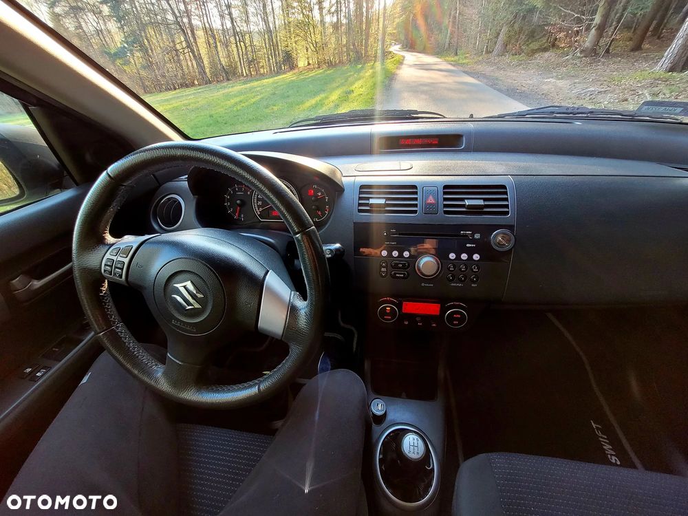 Suzuki Swift 1.3 Classic - 11