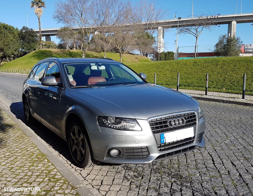 Audi A4 Avant 2.0 TDI Advance - 4