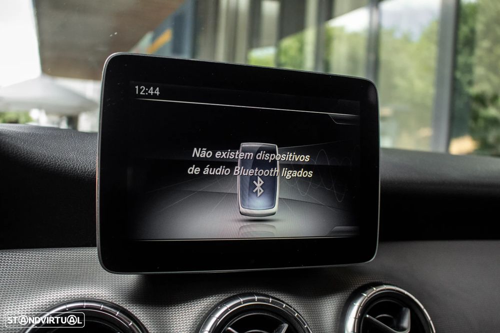 Mercedes-Benz CLA 180 d Shooting Brake Aut. - 36