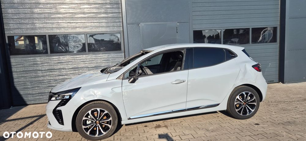 Renault Clio - 2