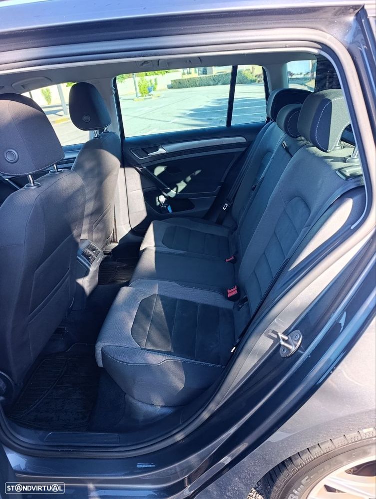 VW Golf Variant 1.6 TDi DSG Sound - 9