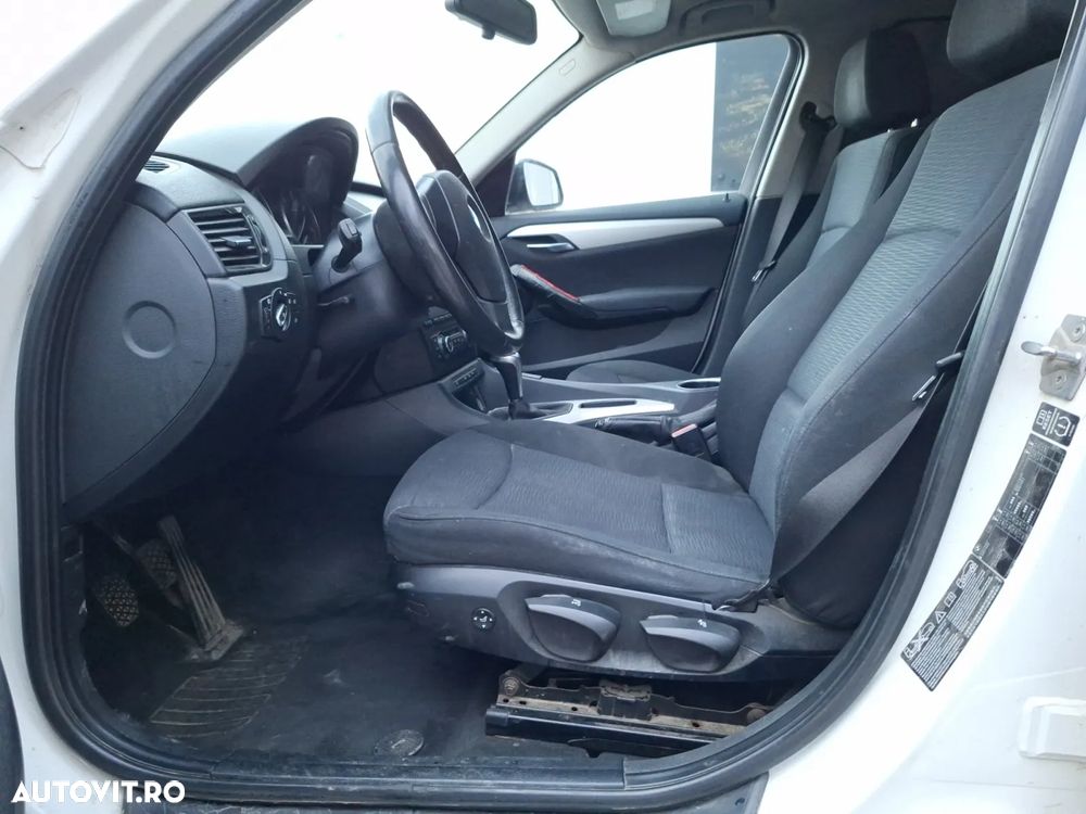 BMW X1 xDrive18d - 9