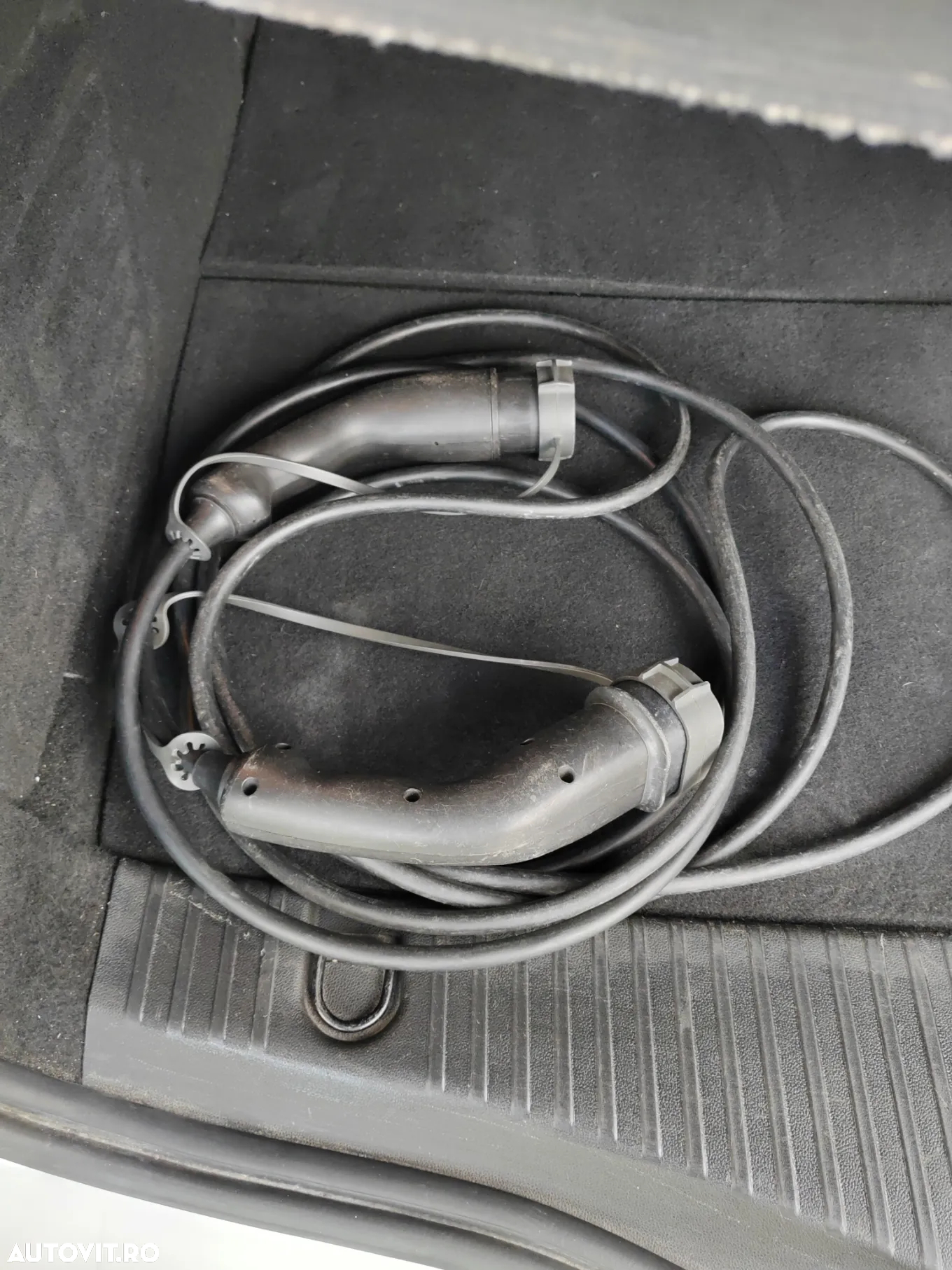 Renault Megane Grandtour E-TECH Plug-in 160 BUSINESS EDITION - 38