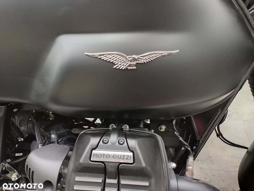Moto Guzzi V7 - 10