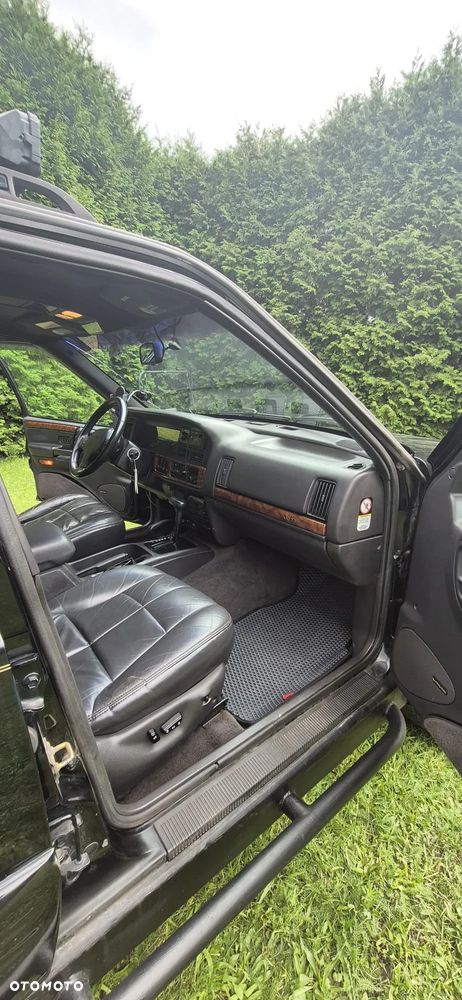 Jeep Grand Cherokee - 13
