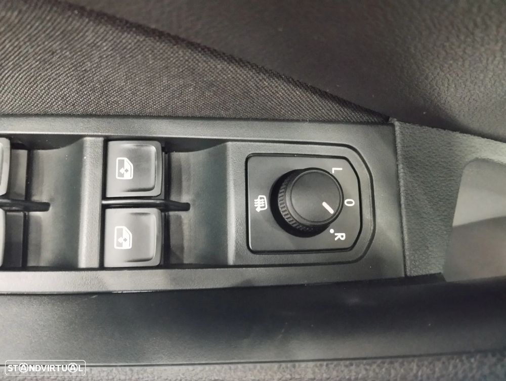 Skoda Kamiq 1.0 TSI Selection DSG - 17