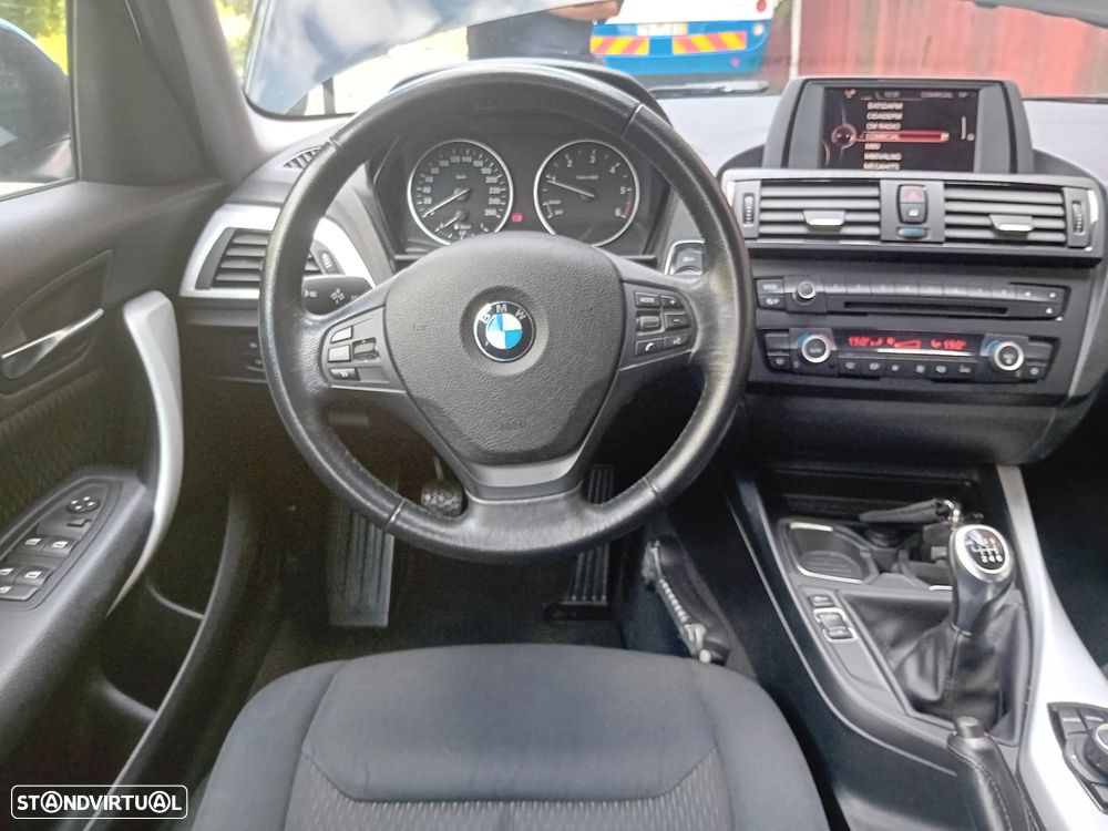 BMW 116 d Line Urban - 12