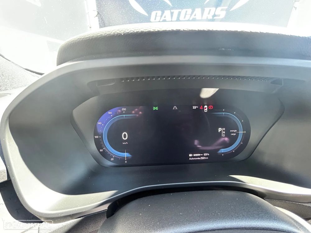 Volvo XC 40 Recharge Core - 9