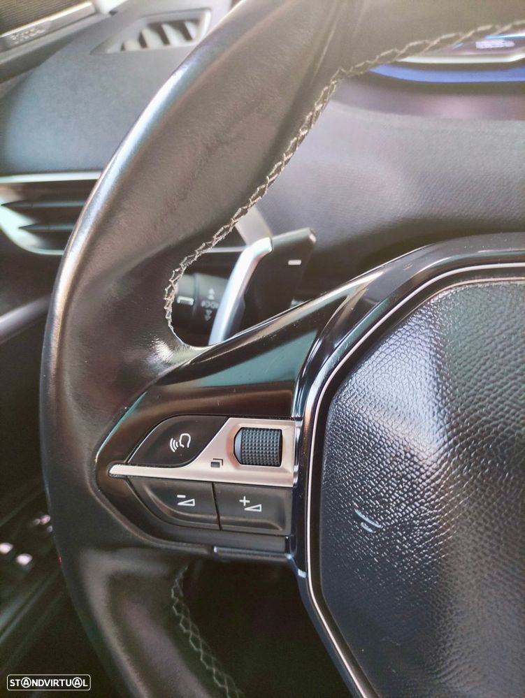 Peugeot 3008 1.2 PureTech Allure Grip Control EAT6 - 18