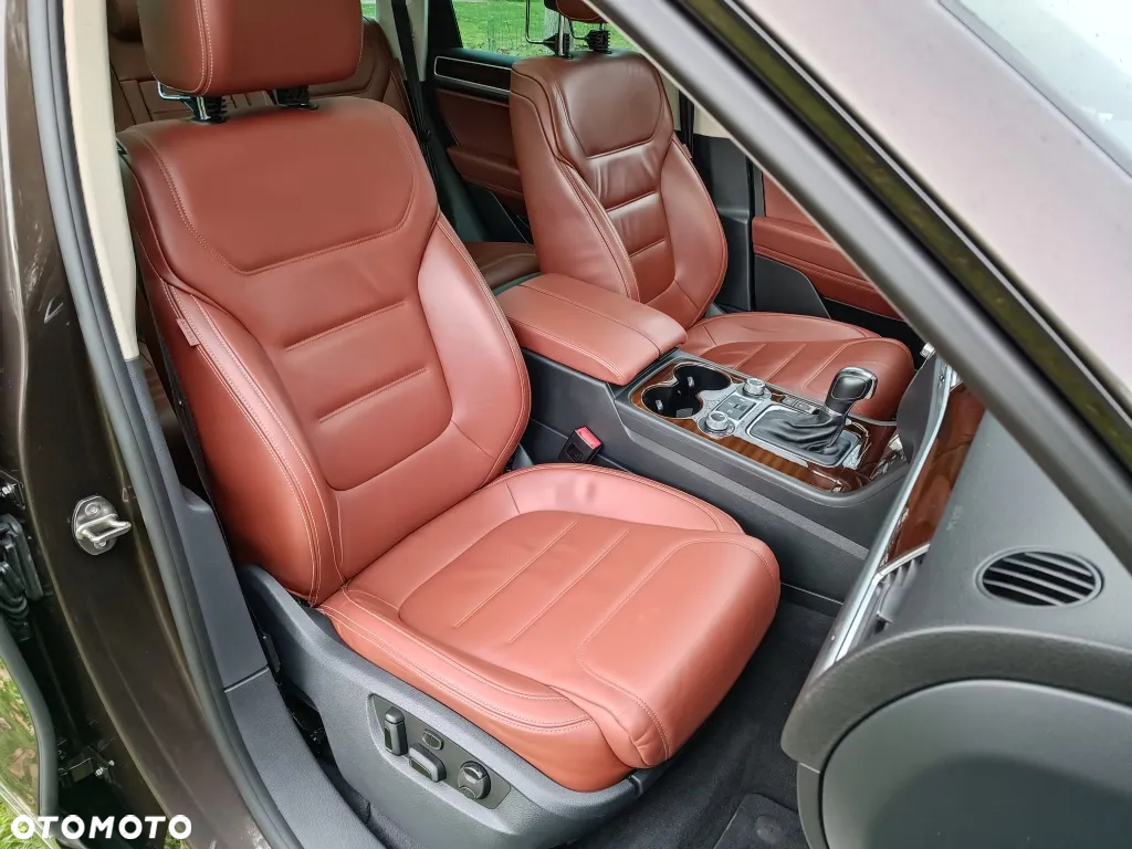 Volkswagen Touareg 4.2 V8 TDI DPF 4Motion Automatik - 9